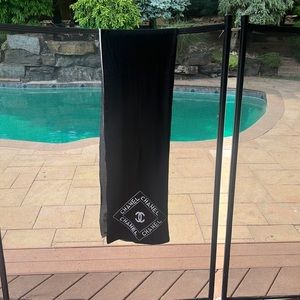Chanel black and white double sided scarf